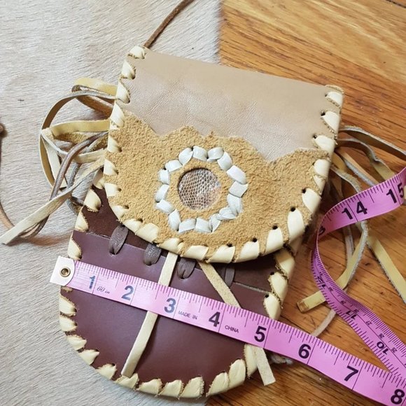 Vintage Leather Fringed Inuit Medicine Bag Set of 2 Bohemian Crossbody Bag - Picture 6 of 11